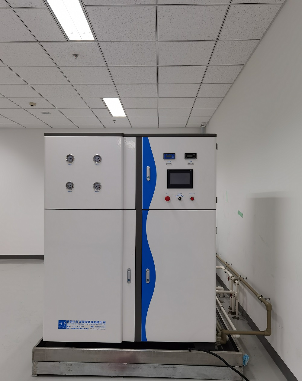 斯坦雷Q-1000EA超純水設(shè)備安裝圖4s.jpg